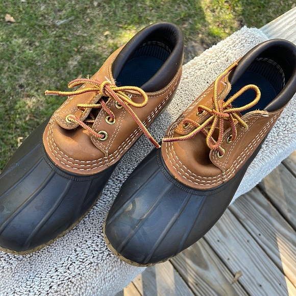 LL Bean Women’s Bean Boots, Gumshoes Medium - Picture 3 of 17